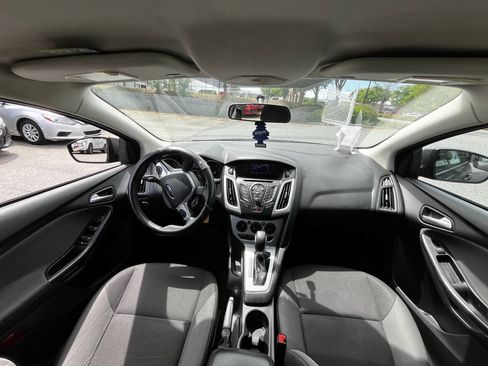 Used 2014 Ford Focus SE FWD image 15