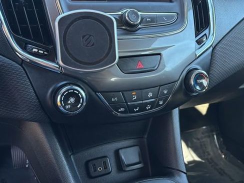 Used 2019 Chevrolet Cruze LS w/ LS Convenience Package image 29