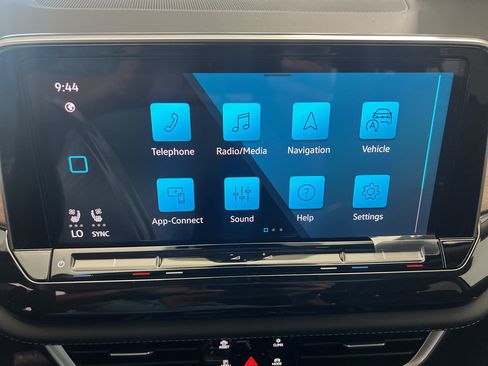 New 2026 Volkswagen Atlas SE image 19