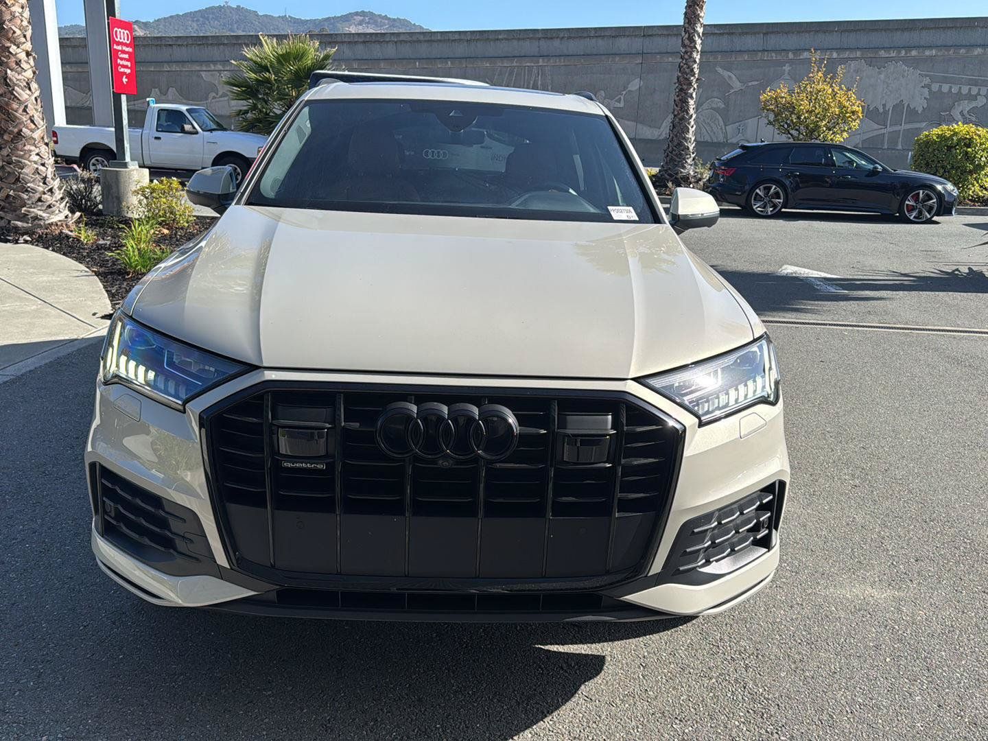 Used 2023 Audi Q7 2.0T Premium Plus w/ Premium Plus Package AWD/4WD image 3