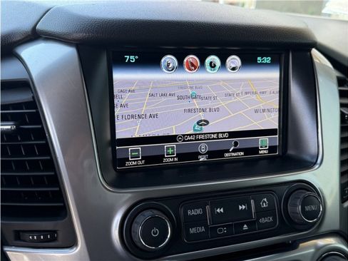 Used 2018 Chevrolet Suburban LT AWD/4WD image 40