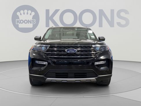 Used 2023 Ford Explorer XLT w/ Equipment Group 202A AWD/4WD image 11