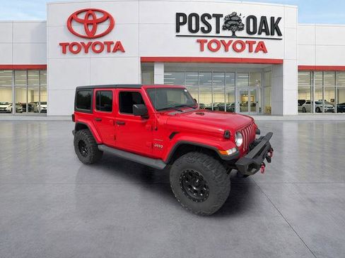 Used 2019 Jeep Wrangler Unlimited Sahara AWD/4WD image 1