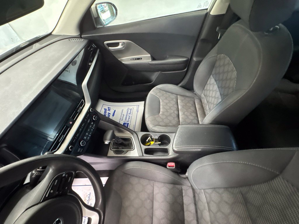 Used 2020 Kia Niro LX FWD image 20
