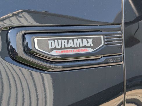 Used 2024 GMC Sierra 1500 Elevation AWD/4WD image 8