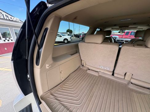 Used 2014 GMC Yukon XL Denali AWD/4WD image 37