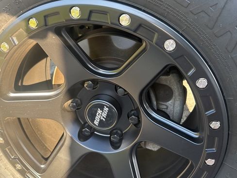 Used 2024 Ford Bronco Big Bend image 10