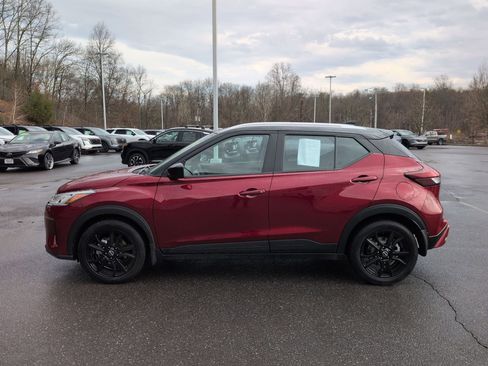 Used 2023 Nissan Kicks SV image 8