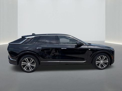 New 2026 Cadillac Lyriq Luxury RWD image 4