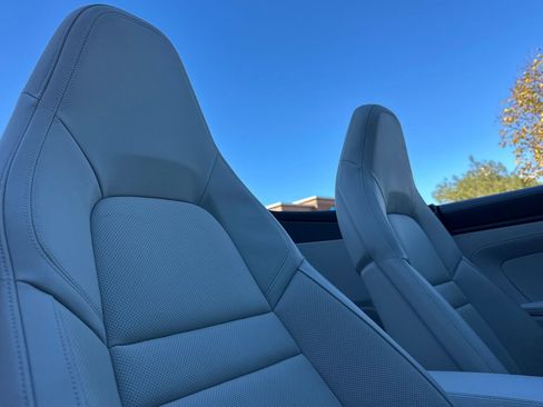 Certified 2022 Porsche 911 Carrera GTS RWD image 19