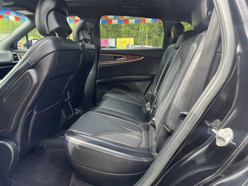 Used 2017 Lincoln MKX Reserve AWD/4WD image 9
