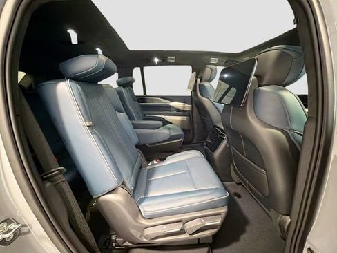 New 2026 Cadillac Escalade IQ Sport 2 w/ LPO, ONYX Package AWD/4WD image 25