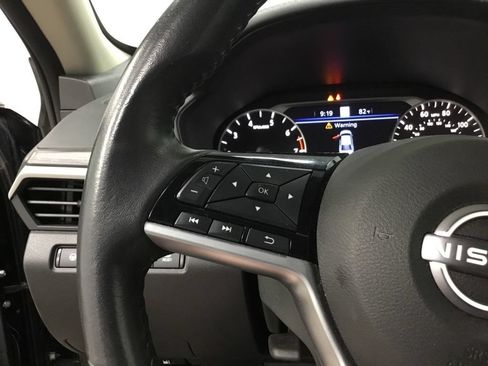 Used 2024 Nissan Altima 2.5 SV w/ SV Premium Package FWD image 13