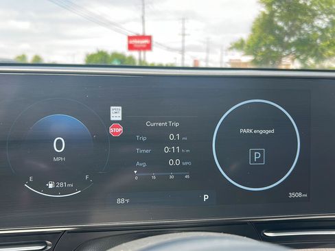 Certified 2026 Hyundai Kona SEL Premium FWD image 22