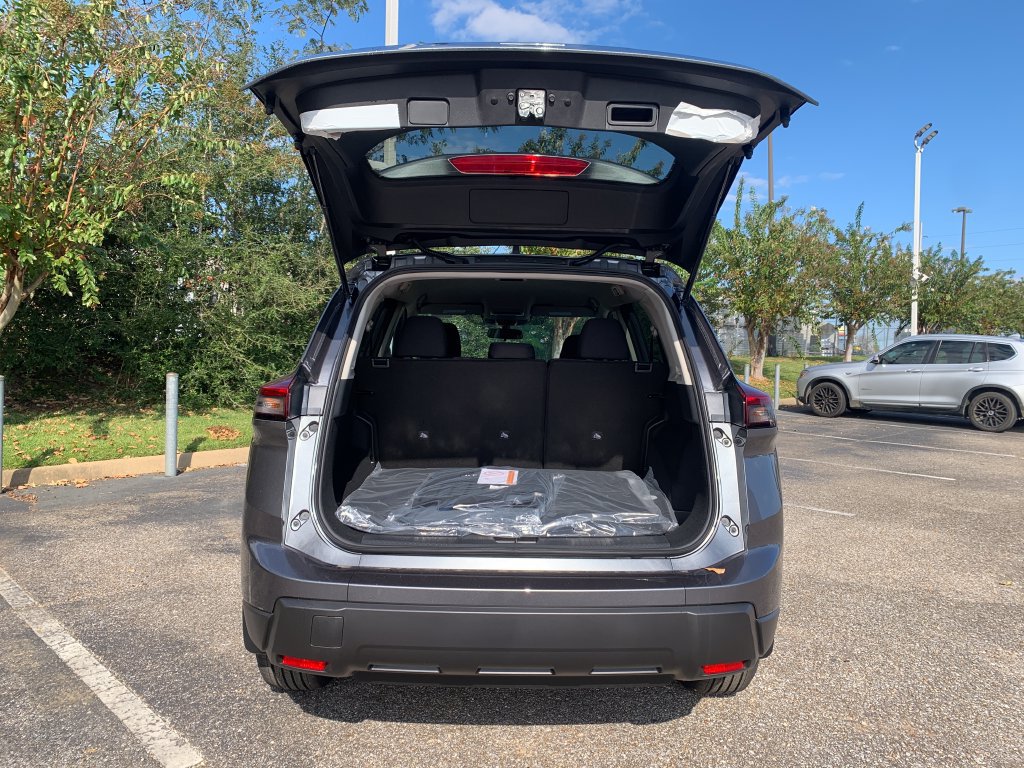 New 2027 Nissan Rogue S FWD image 5