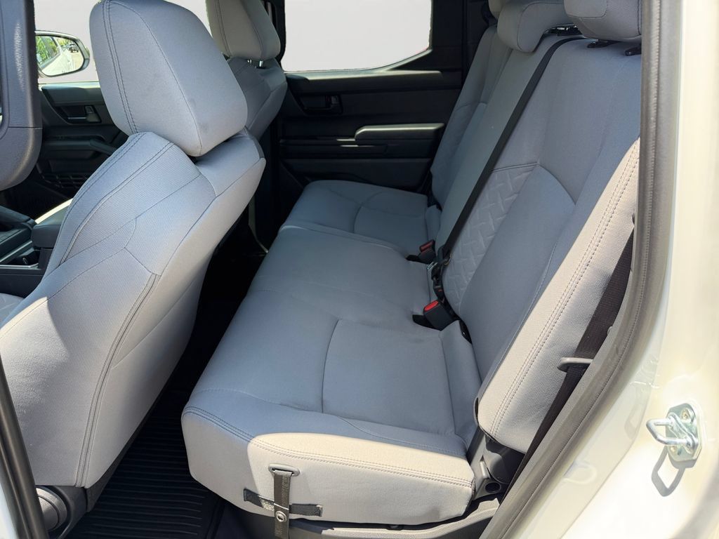 Certified 2026 Toyota Tacoma SR5 AWD/4WD image 15