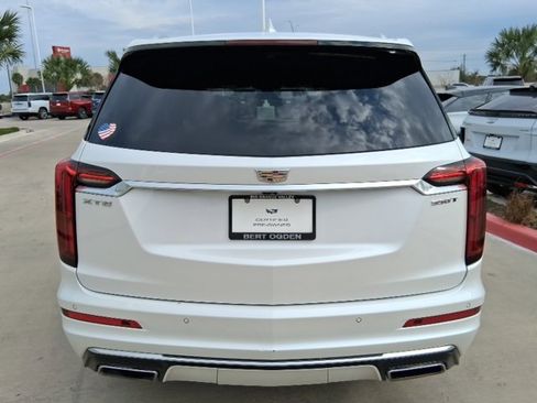 Used 2023 Cadillac XT6 Luxury image 5
