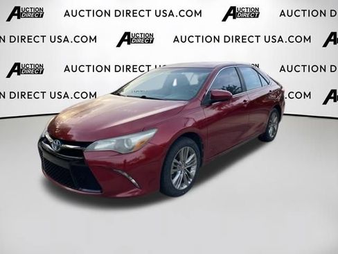 Used 2016 Toyota Camry SE FWD image 1