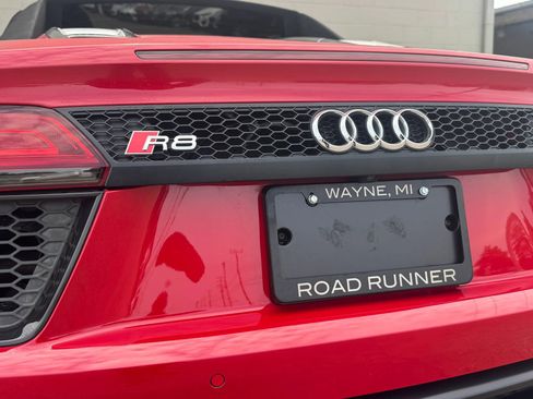 Used 2018 Audi R8 V10 AWD/4WD image 16