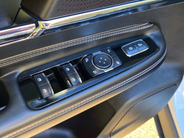 Used 2023 Lincoln Corsair Reserve w/ Equipment Group 201A FWD image 13