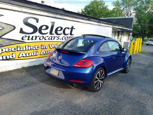 Used 2013 Volkswagen Beetle 2.0T FWD image 2