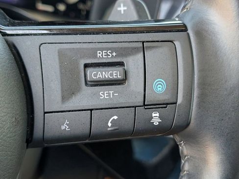 Used 2023 Nissan Pathfinder Platinum w/ Cargo Package AWD/4WD image 21