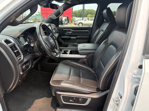 Used 2022 RAM 1500 Laramie w/ Sport Appearance Package AWD/4WD image 12