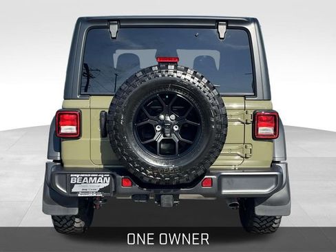 Used 2025 Jeep Wrangler Willys image 6