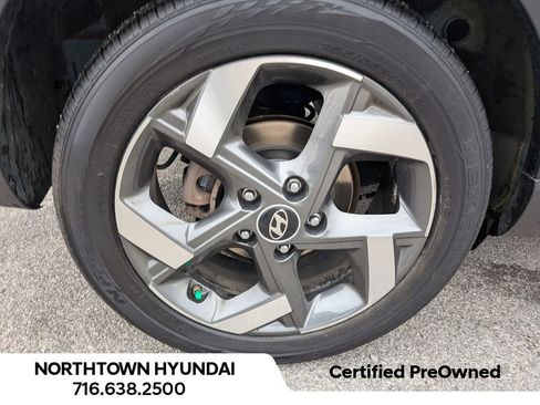 Certified 2023 Hyundai Venue SEL image 36