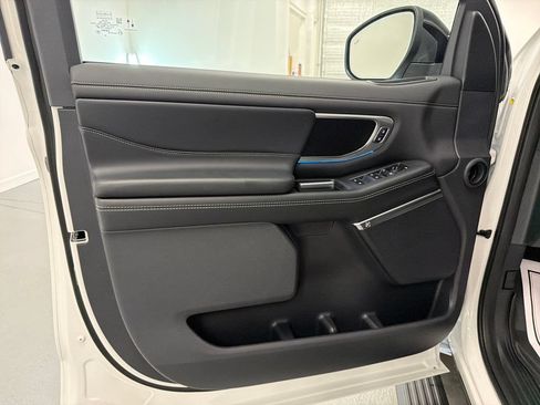 New 2027 Ford Expedition Platinum w/ Stealth Performance Package AWD/4WD image 11