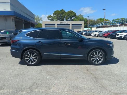 New 2026 Acura MDX w/ Technology Package FWD image 3