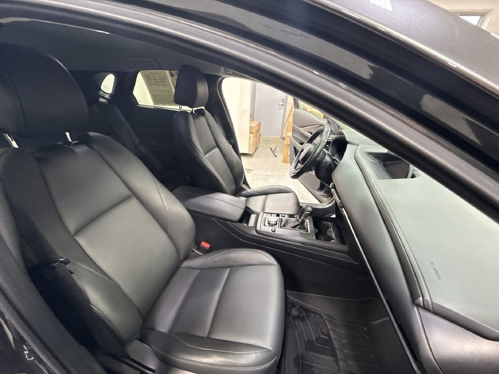 Used 2023 MAZDA CX-30 AWD 2.5 S w/ Select Package image 36