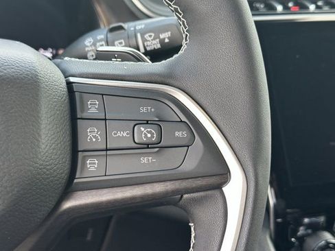 New 2025 Jeep Grand Cherokee Limited w/ Luxury Tech Group II image 23