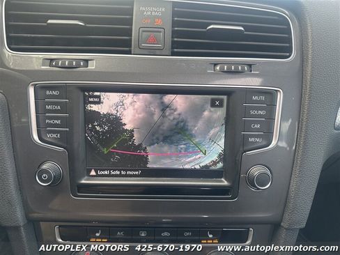 Used 2017 Volkswagen Golf Alltrack SE image 27