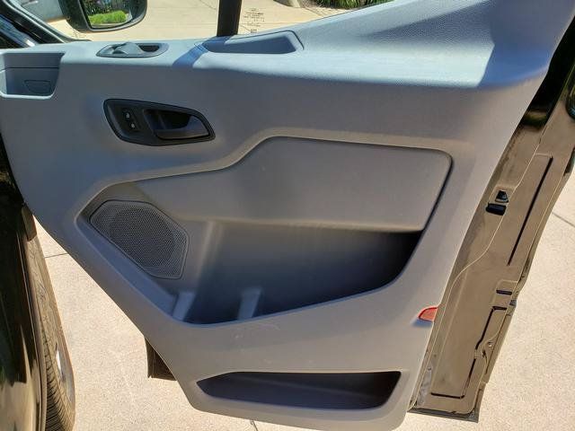 Used 2018 Ford Transit 150 XL RWD image 17