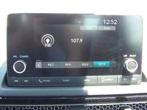 Used 2025 Honda Civic Sport image 17