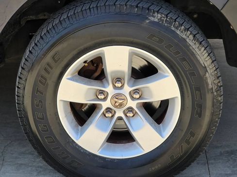 Used 2016 RAM 1500 Tradesman w/ Chrome Appearance Group RWD image 20