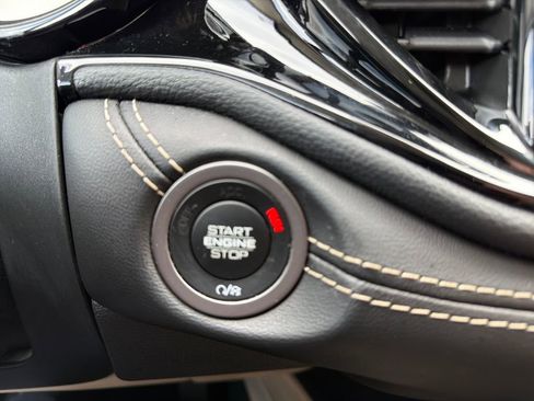 Used 2021 Dodge Durango SXT image 34