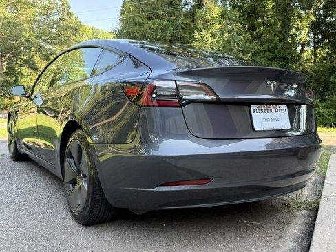 Used 2021 Tesla Model 3 Standard Range Plus RWD image 5