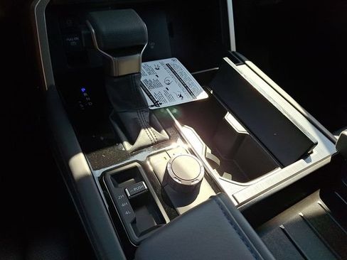 New 2026 Toyota Tundra Platinum AWD/4WD image 7