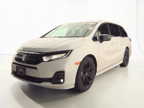 Used 2025 Honda Odyssey Sport-L image 4