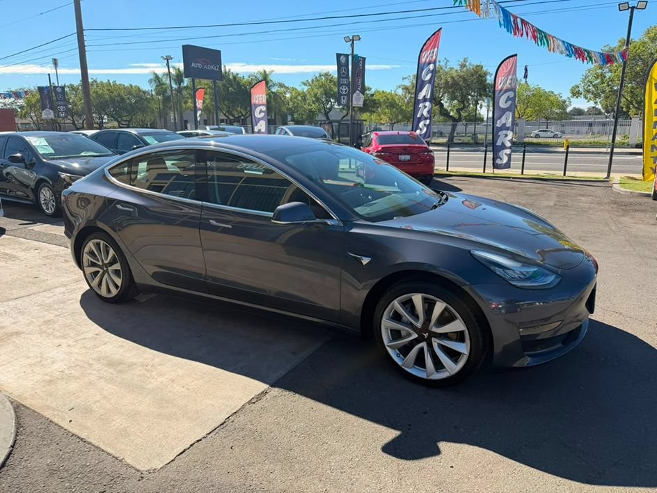 Used 2018 Tesla Model 3 Mid Range RWD image 12