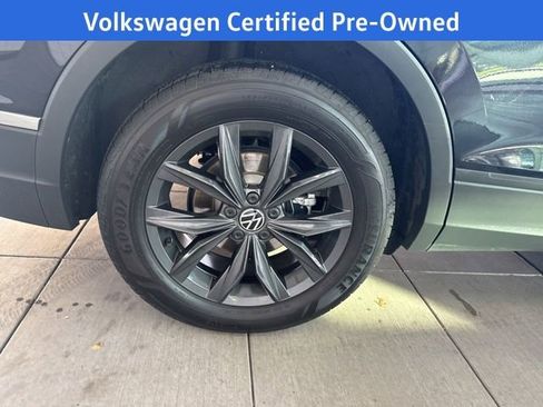 Certified 2024 Volkswagen Tiguan SE w/ Panoramic Sunroof Package image 14