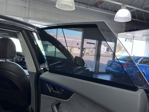 Used 2019 Audi Q8 Prestige image 41