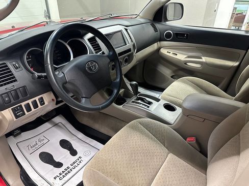 Used 2005 Toyota Tacoma PreRunner image 17