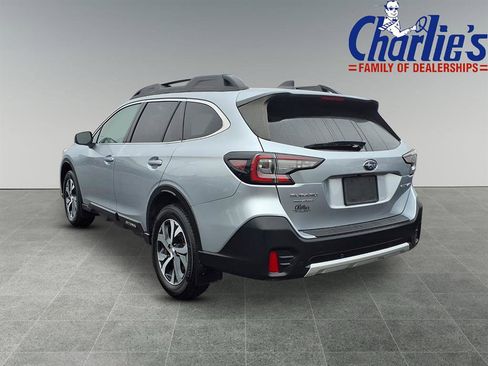 Used 2021 Subaru Outback Limited image 5
