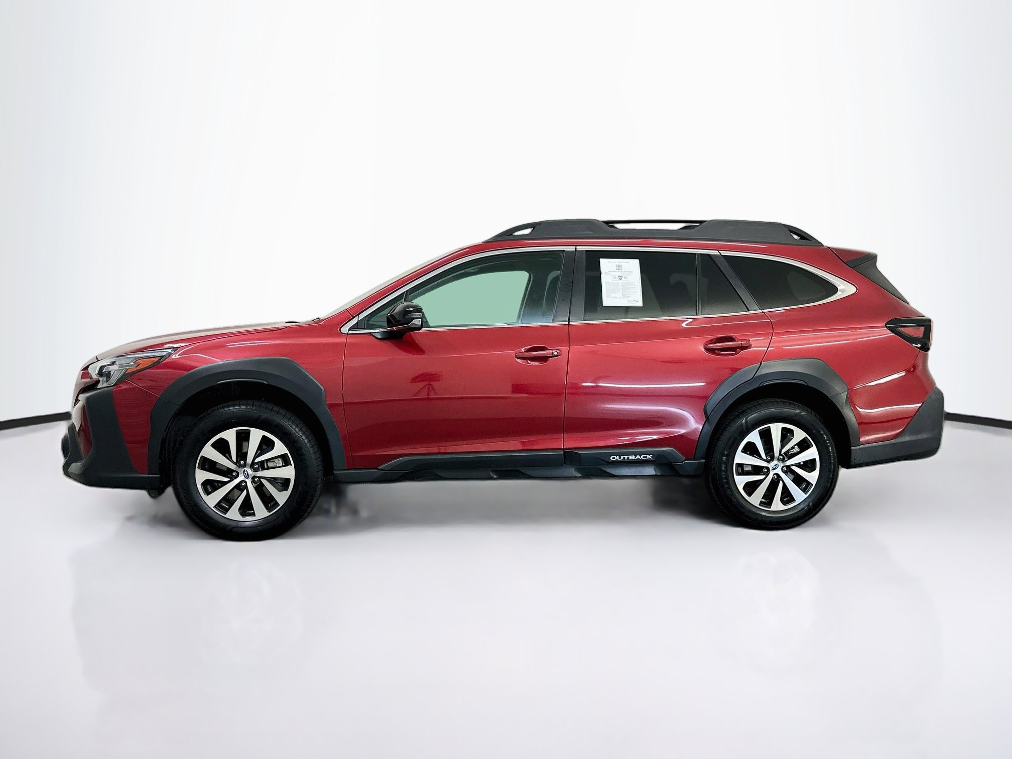 Used 2025 Subaru Outback Premium AWD/4WD image 4