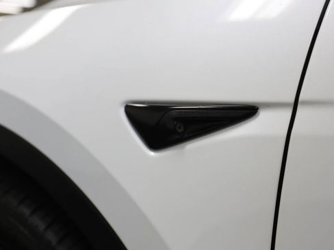 Used 2021 Tesla Model Y Long Range AWD/4WD image 12