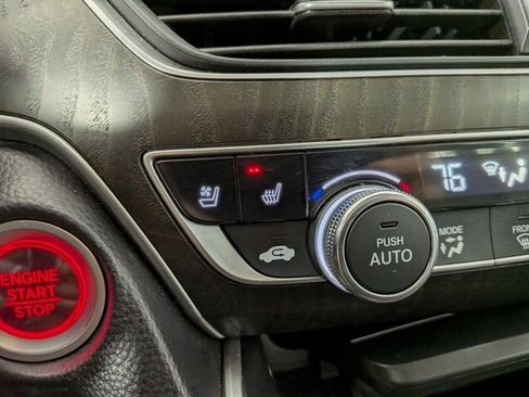 Used 2021 Honda Accord Touring image 7