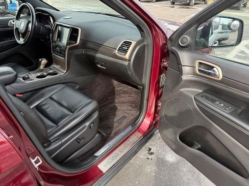 Used 2016 Jeep Grand Cherokee Limited w/ Trailer Tow Group IV image 17